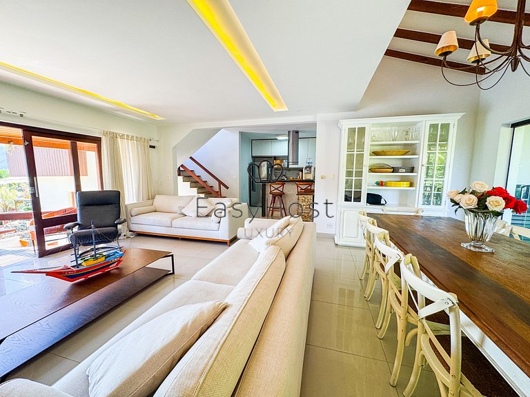 Casa beira mar com estrutura nautica - ANGV037