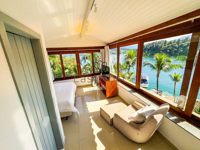 Casa beira mar com estrutura nautica - ANGV037