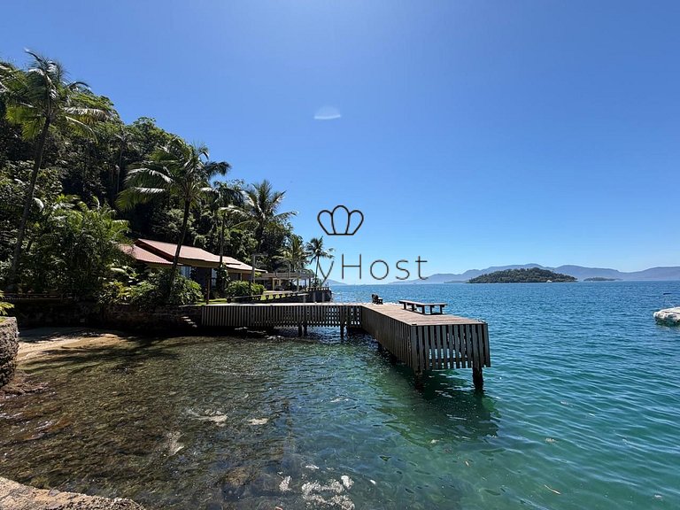 Aluguel por temporada em Angra dos Reis com piscina, acesso