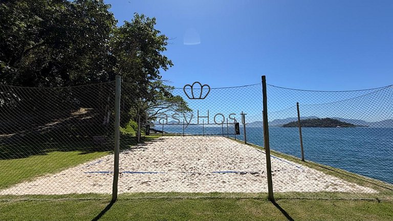 Aluguel por temporada em Angra dos Reis com piscina, acesso