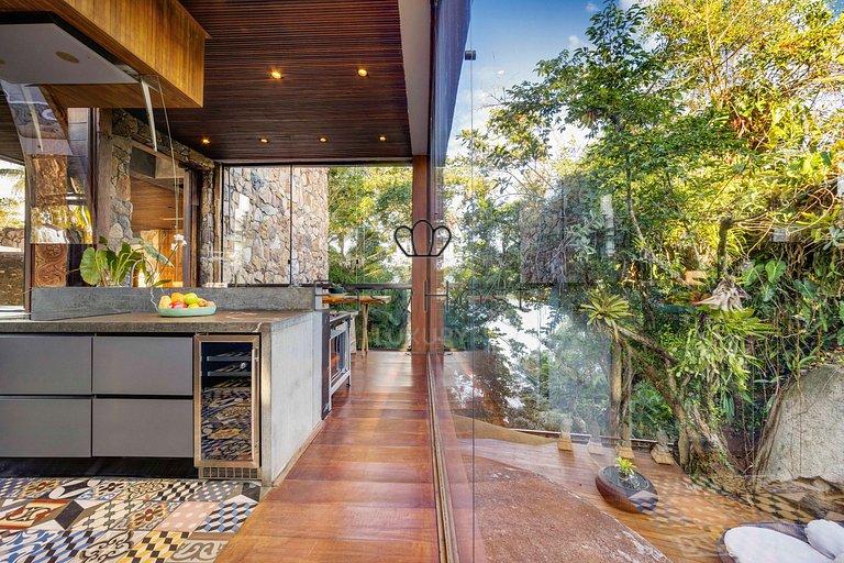 Luxury house rental in Angra dos Reis