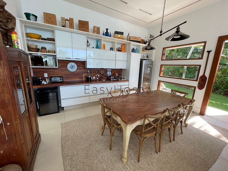 Beautiful beachfront house with a pool in Angra dos Reis - A