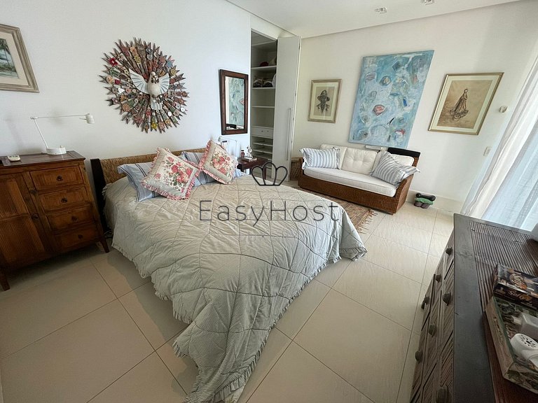 Beautiful beachfront house with a pool in Angra dos Reis - A