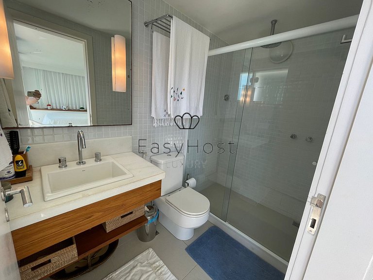 Beautiful beachfront house with a pool in Angra dos Reis - A
