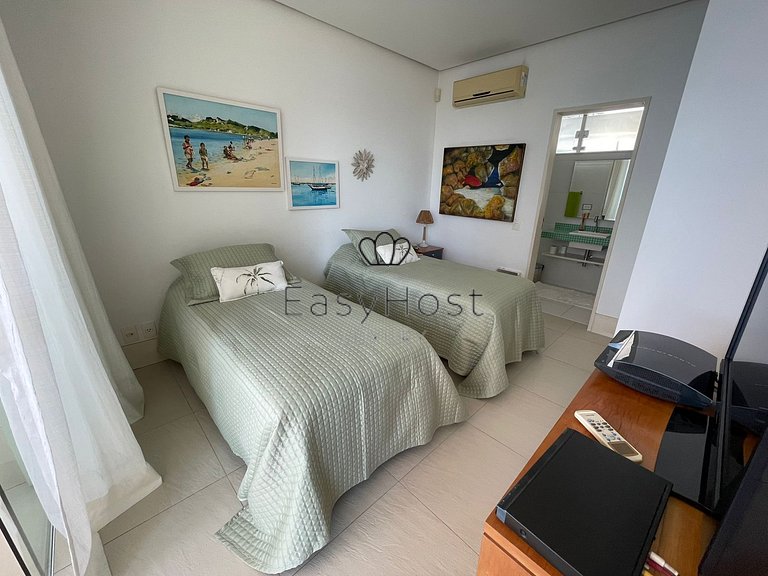 Hermosa casa frente al mar con piscina en Angra dos Reis - A