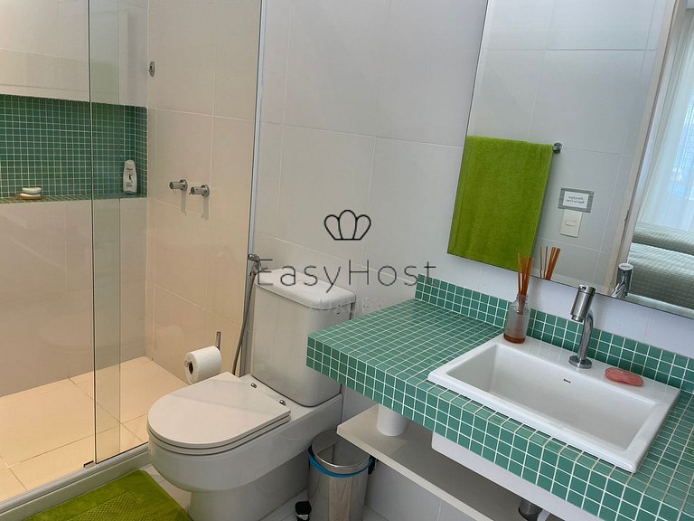 Beautiful beachfront house with a pool in Angra dos Reis - A