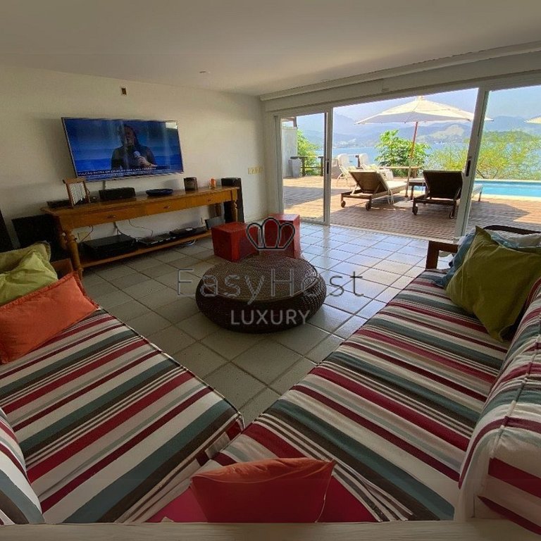 Aluguel por temporada de casa em Angra dos Reis com piscina