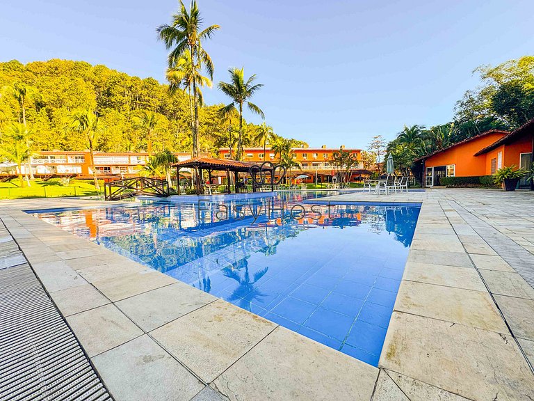 Casa frente mar com deck 60 pés + vaga seca 43 pés em Angra