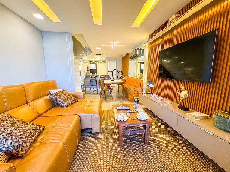 Casa frente mar com deck 60 pés + vaga seca 43 pés em Angra