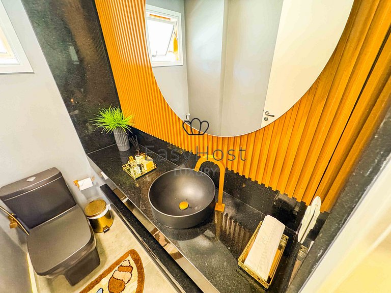Casa frente mar com deck 60 pés + vaga seca 43 pés em Angra
