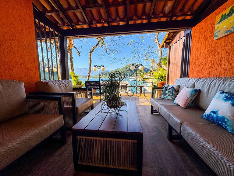 Casa frente mar com deck 60 pés + vaga seca 43 pés em Angra