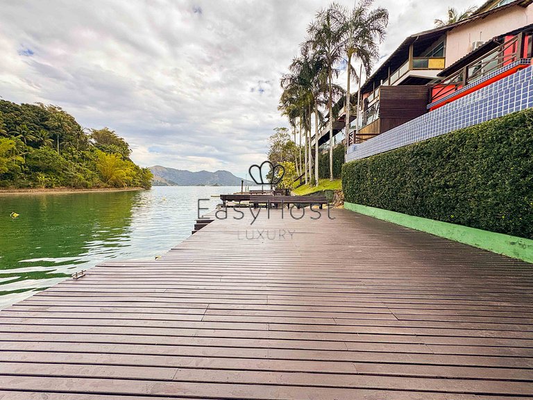 Casa com vista deslumbrante para o mar e Ilha de Caras