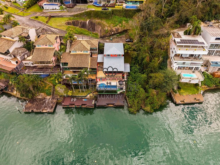 Casa com vista deslumbrante para o mar e Ilha de Caras