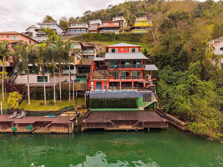 Casa com vista deslumbrante para o mar e Ilha de Caras