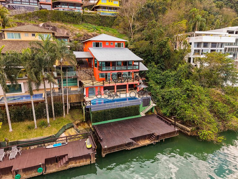 Casa com vista deslumbrante para o mar e Ilha de Caras