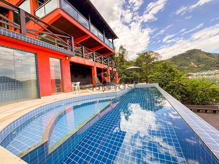 Casa com vista deslumbrante para o mar e Ilha de Caras