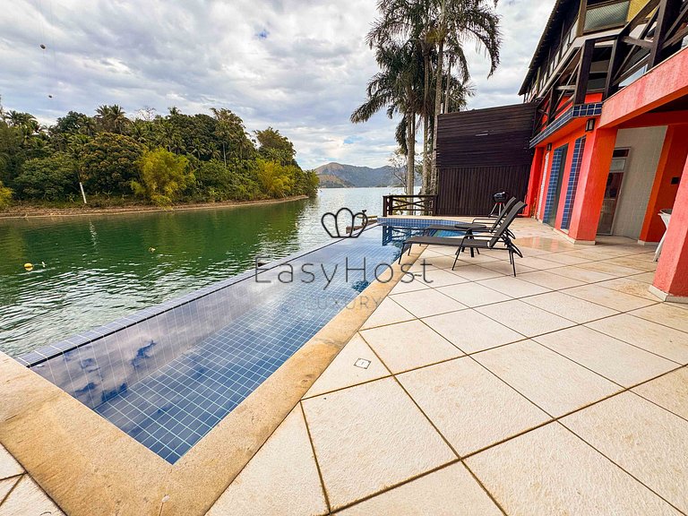 Casa com vista deslumbrante para o mar e Ilha de Caras