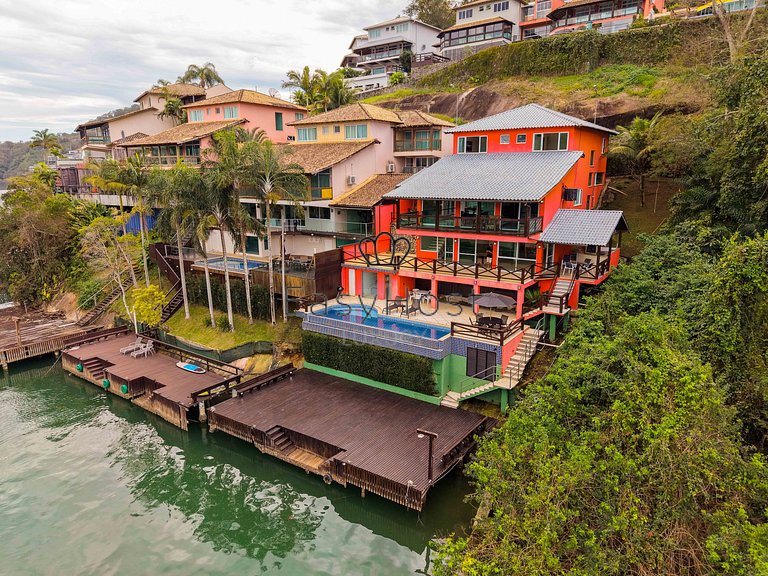 Casa com vista deslumbrante para o mar e Ilha de Caras