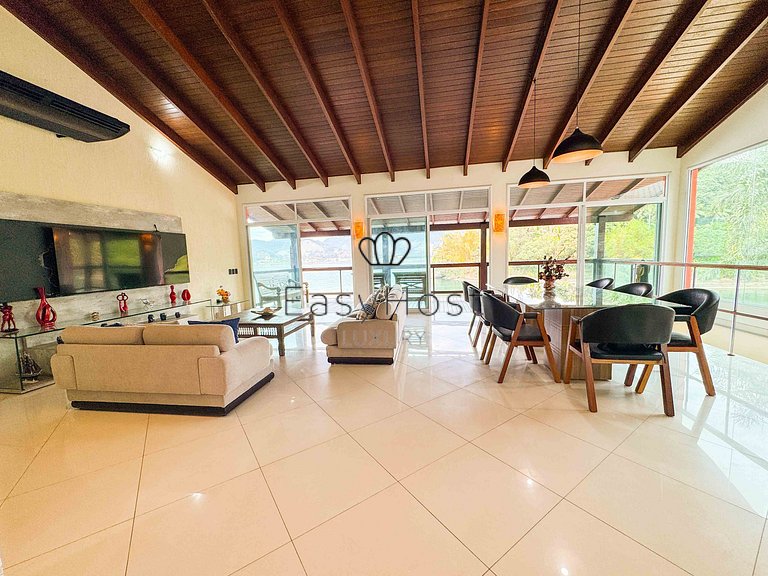 Casa com vista deslumbrante para o mar e Ilha de Caras
