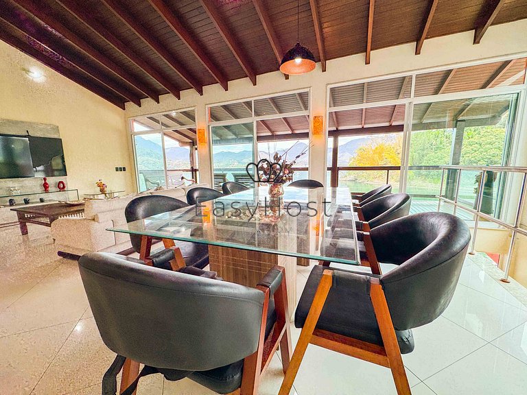 Casa com vista deslumbrante para o mar e Ilha de Caras