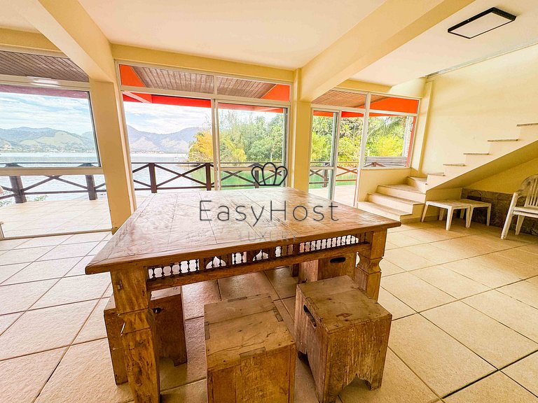 Casa com vista deslumbrante para o mar e Ilha de Caras