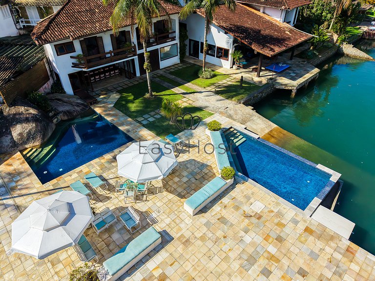 Casa para temporada em Angra dos Reis com piscina vista mar