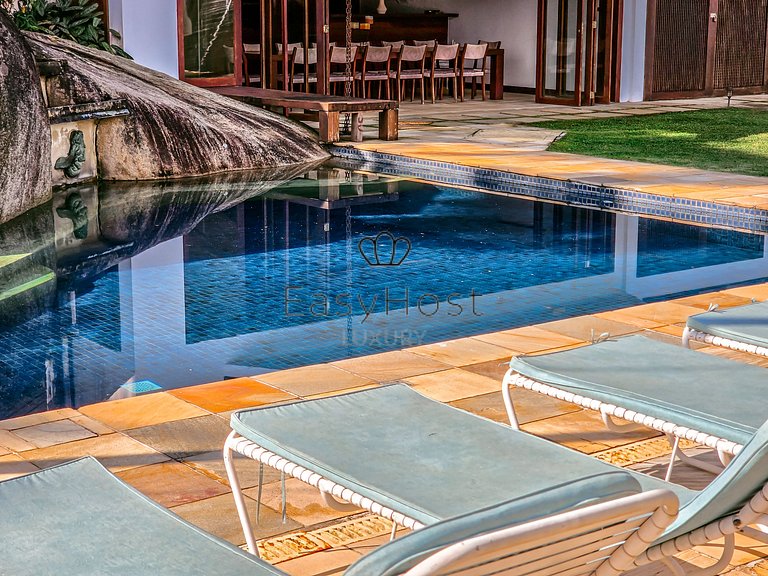 Casa para temporada em Angra dos Reis com piscina vista mar
