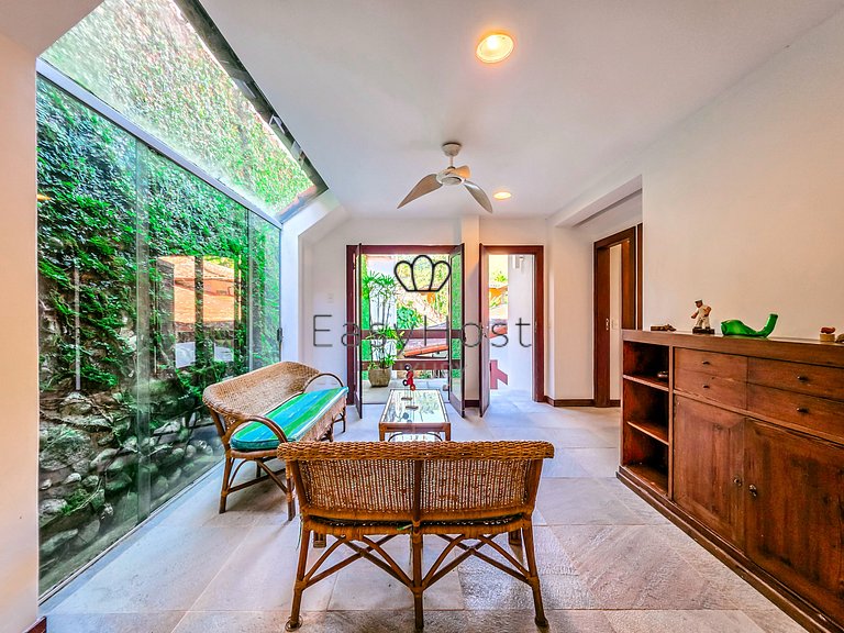 Casa para temporada em Angra dos Reis com piscina vista mar