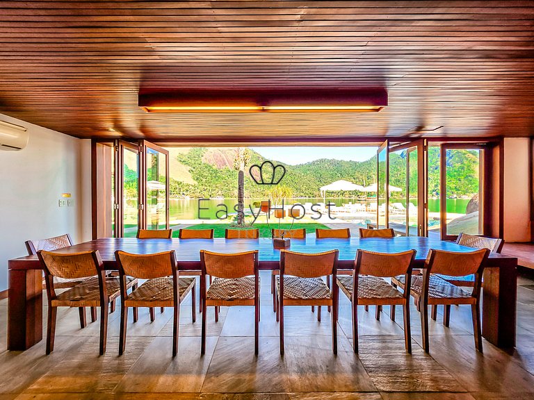 Casa para temporada em Angra dos Reis com piscina vista mar
