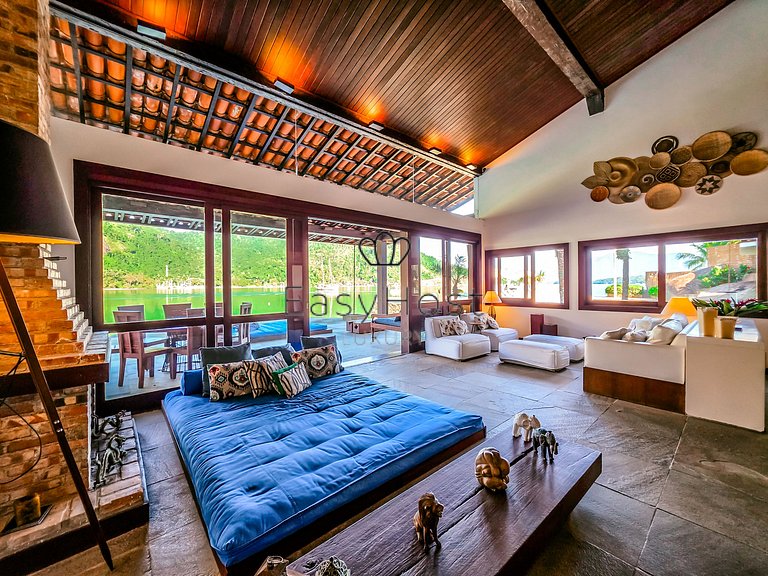 Casa para temporada em Angra dos Reis com piscina vista mar