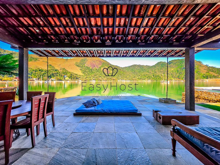 Casa para temporada em Angra dos Reis com piscina vista mar