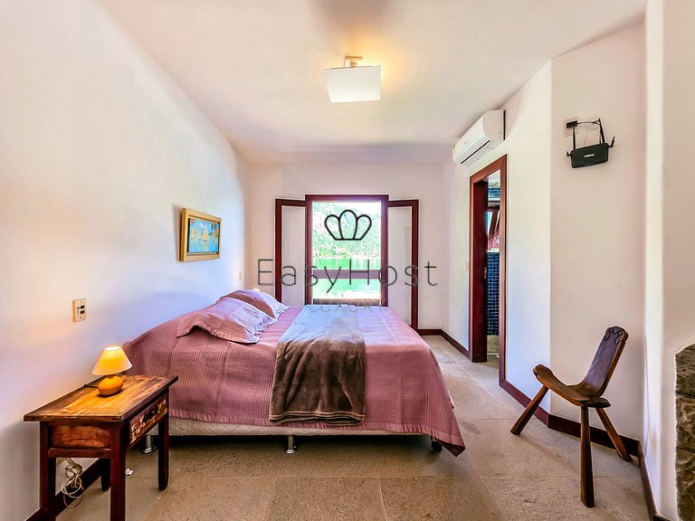 Casa para temporada em Angra dos Reis com piscina vista mar
