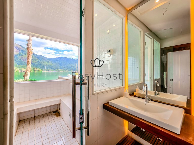 Casa para temporada em Angra dos Reis com piscina vista mar