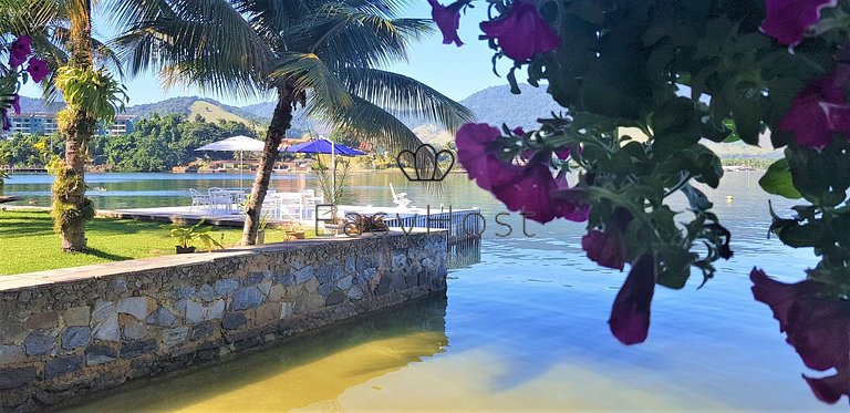 Linda Casa em Ponta dos Ubas em Angra dos Reis