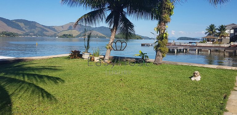 Linda Casa em Ponta dos Ubas em Angra dos Reis