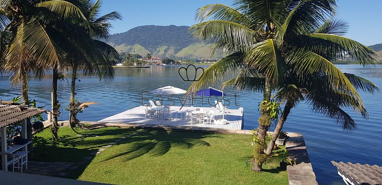 Linda Casa em Ponta dos Ubas em Angra dos Reis