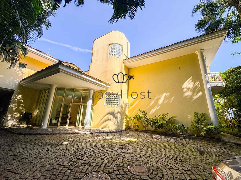 A Unique Waterfront Property — Portogalo Gated Community - A