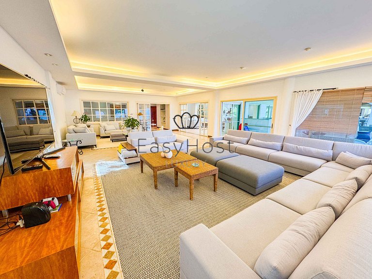 A Unique Waterfront Property — Portogalo Gated Community - A