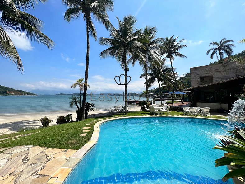 Alquiler de casa con piscina y playa en Angra dos Reis