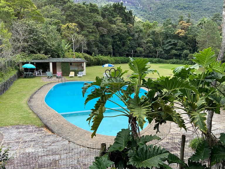 Aluguel de casa em Petrópolis com piscina e sauna