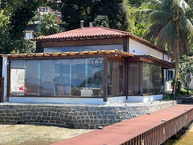 Casa de praia à venda em Angra dos Reis