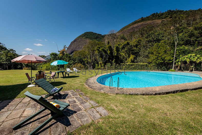 House rental in Petrópolis with pool and sauna